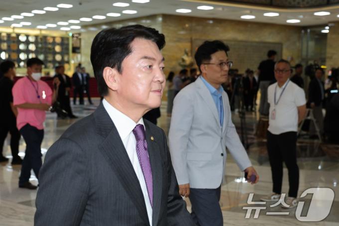 [사진] 해병대원 특검법 찬성한 안철수 의원