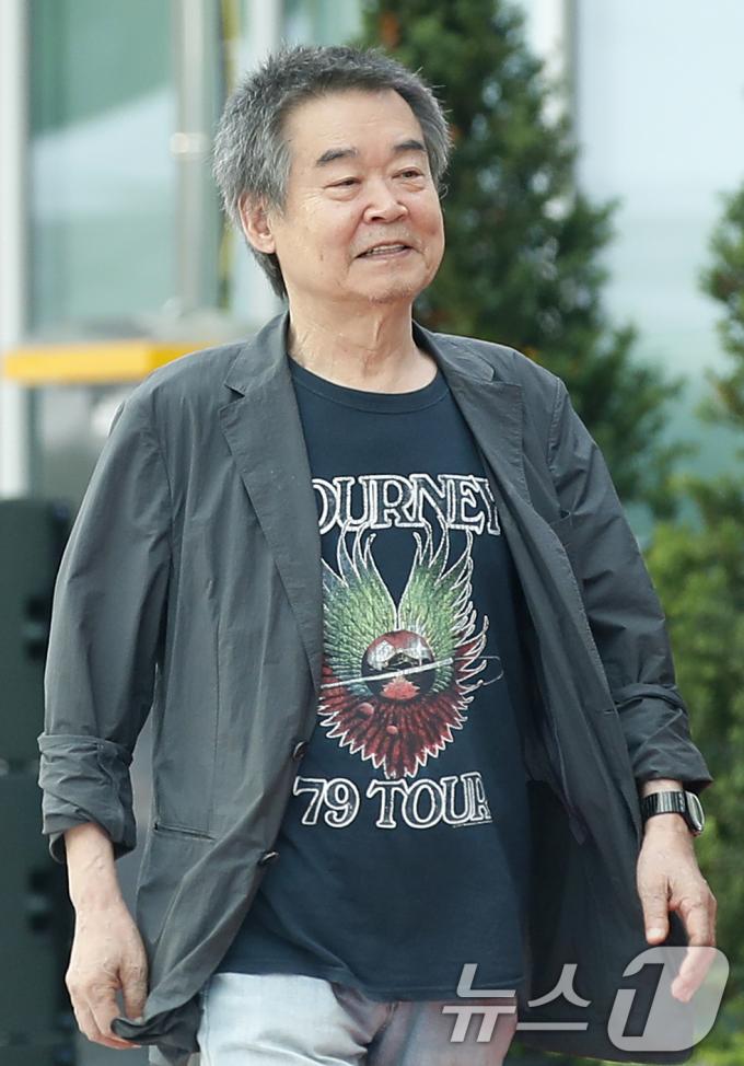 [사진] '장나라 아빠' 주오성, 행복한 발걸음