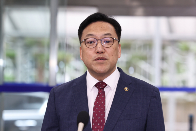  김병환 금융위원장 후보자가 5일 오전 서울 중구 예금보험공사에 마련된 인사청문회 준비 사무실로 출근하며 소감을 밝히고 있다./사진=뉴스1