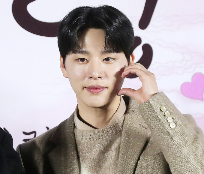 배우 김우석이 보충역으로 편입됐다. 사진은 지난 2022년 12월 서울 용산구 아이파크몰 CGV에서 진행된 MBC 금토드라마 '금혼령, 조선 혼인 금지령' 제작발표회에 참석한 배우 김우석. /사진=머니투데이