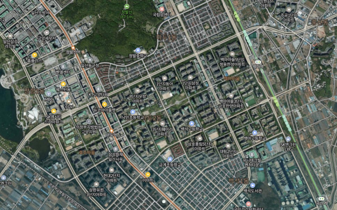 고양시 일산 동구 일원 4.48㎢가 토지거래허가구역으로 지정됐다. 사진은 3호선 백석역과 경의중앙선 백마역이 위치한 제1기 신도시 일산 동구 아파트 단지 전경. 사진제공=네이버