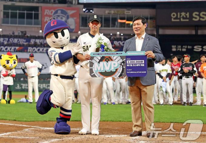 [사진] 퓨처스 올스타전 MVP 수상한 조세진