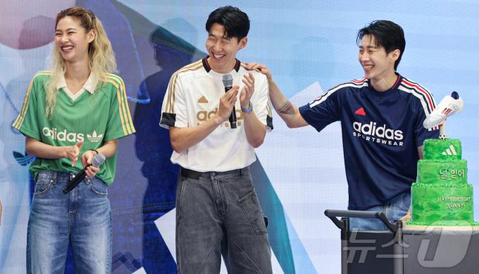 [사진] 손흥민·정호연·박재범, 화기애애