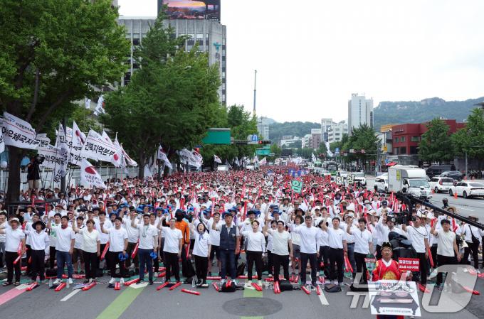 [사진] 공무원노조, 공무원 임금인상 총궐기대회