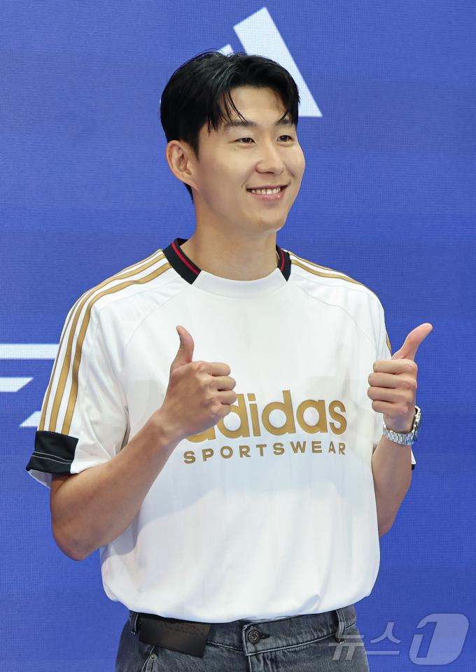 [사진] 손흥민, 엄지척