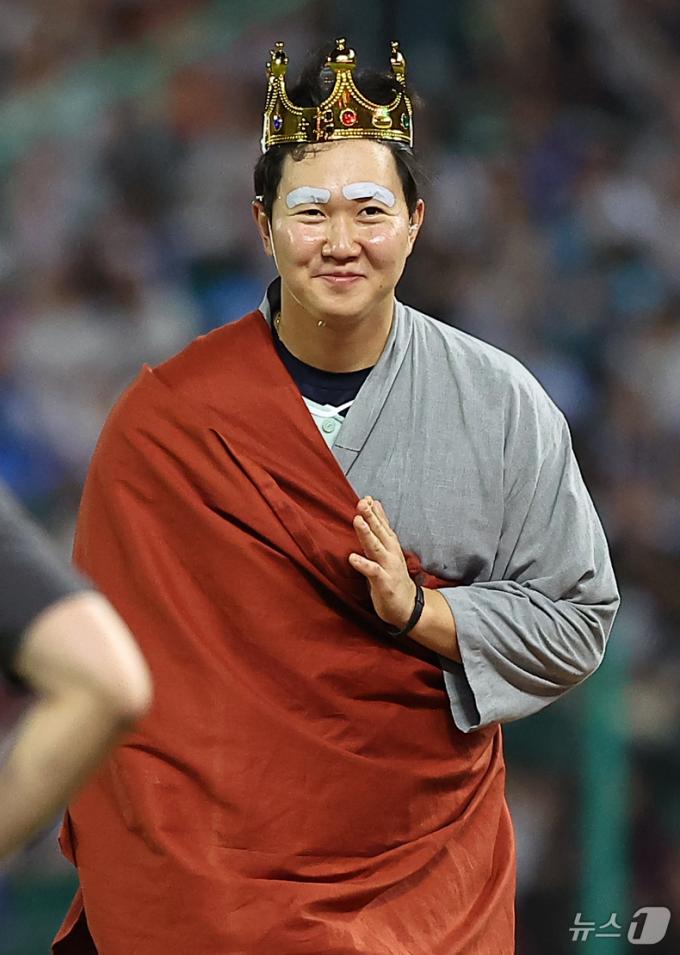 [사진] 유영찬, 삼장법사와 싱크로율 100%