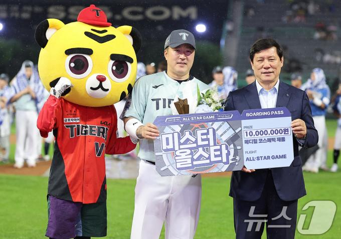 [사진] 2024년 올스타전 '미스터 올스타'에 선정된 최형우