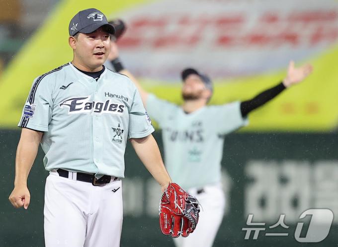 [사진] 주현상, 내가 마무리 지었어!