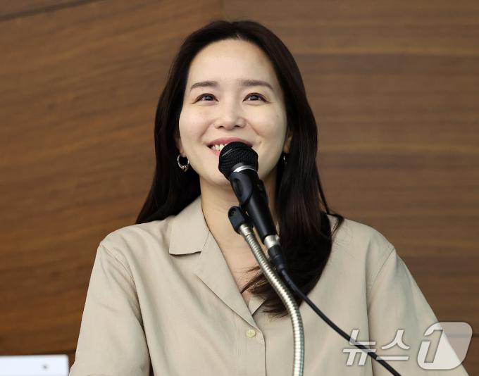 [사진] 축사하는 이주영 의원