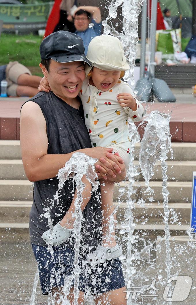 [사진] 시원한 분수로