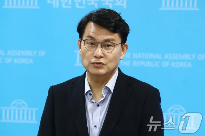 [사진] 윤상현 '당정 갈등 재현은 공멸의 지름길'