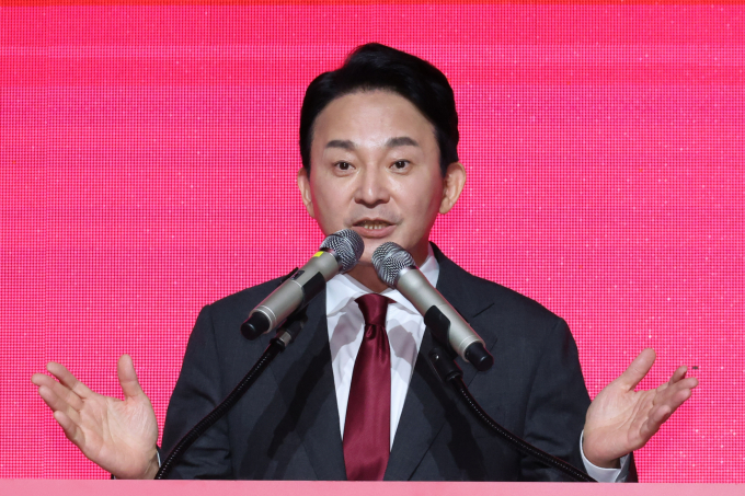 원희룡 전 국토교통부 장관이 국민의힘과 윤석열 대통령과의 관계를 강조하며 당대표 지지를 호소했다. 사진은 원 전 장관이 8일 광주 서구 김대중컨벤션센터에서 열린 국민의힘 제4차 전당대회 광주·전북·전남·제주 합동연설회에서 정견발표를 하는 모습. /사진=뉴시스