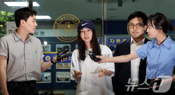 [사진] 민희진, 배임 혐의 조사 마쳐