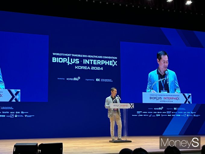 고한승 한국바이오협회 회장이 ‘바이오플러스-인터펙스 코리아 2024’(BIX 2024)를 통해 국내 바이오산업을 알리는 데 기여했다. 사진은 지난 10일 BIX 2024 개막식에 참가한 고 회장. /사진=김동욱 기자