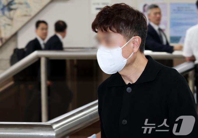 개그맨 박수홍의 출연료 등 62억 원을 빼돌린 혐의를 받는 친형 박 모 씨. 2024.5.17/뉴스1 ⓒ News1 김성진 기자