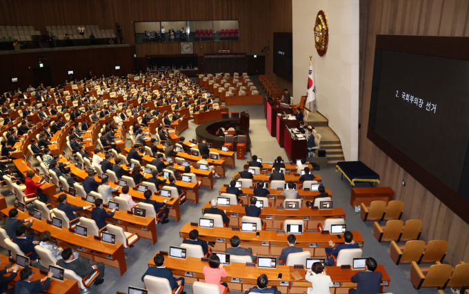 제약·바이오업계가 제22대 국회에 인프라 구축 등의 지원을 요구했다. 사진은 서울 여의도 국회 본회의장. /사진=뉴스1