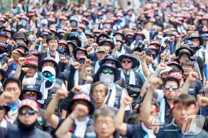 [사진] 목소리 높이는 공공운수노조