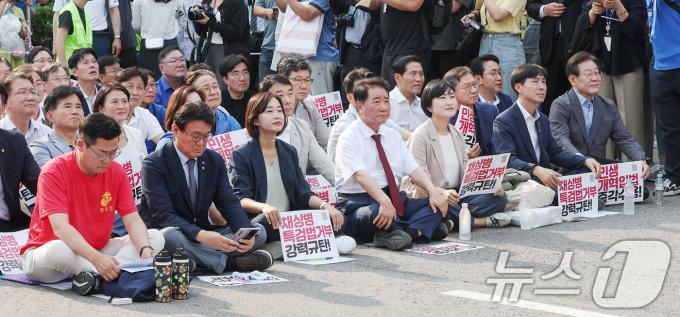[사진] '거부권거부 범국민대회'에 집결한 범야권