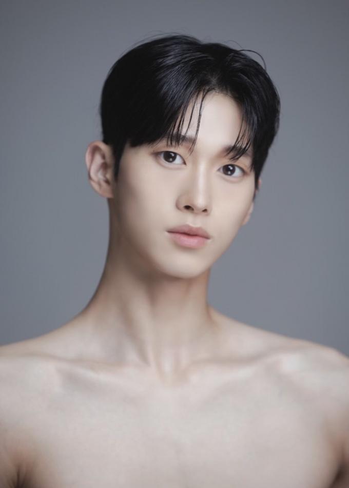 세계 최고의 발레단으로 꼽히는 '러시아 마린스키 발레단'에 입단하는 발레리노 전민철(아트앤아티스트 제공)