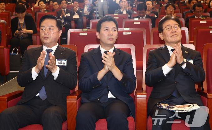 [사진] 처음으로 한 자리에 모인 민주당 당대표 후보들