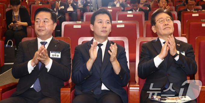 [사진] 처음으로 한 자리에 모인 민주당 당대표 후보들