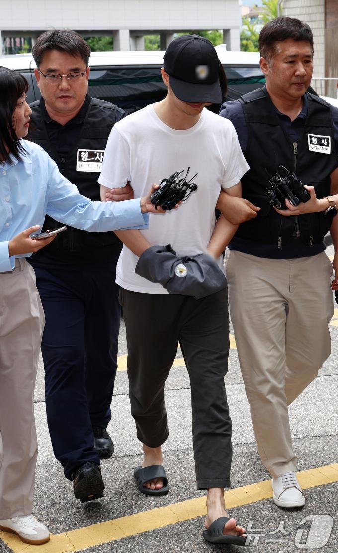 [사진] '5세 어린이 심정지' 태권도 관장, 구속 갈림길