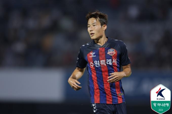 수원FC의 손준호(한국프로축구연맹 제공)