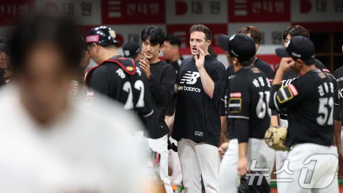 [사진] 피치컴 도입으로 호투 펼친 벤자민