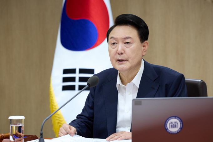 윤석열 대통령이 17일 예정된 제7회 중앙지방협력회의 주재를 연기하고 집중호우 대응에 집중할 계획이다. 사진은 윤 대통령이 지난 16일 서울 용산 대통령실 청사에서 열린 국무회의에서 발언하는 모습. /사진=뉴시스(대통령실 제공) 