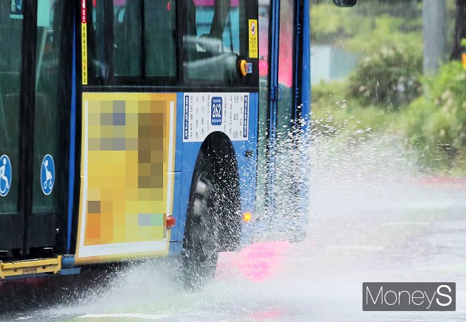 [머니S픽] 하늘에 구멍 뚫렸나… 중부지방에 '물폭탄' 집중 투하