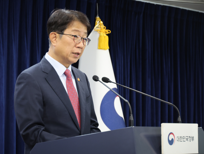 박상우 국토부 장관이 전세사기 피해자를 대하는 진정성이 부족하다는 지적이다. 사진은 박 장관이 최근 서울 종로구 정부서울청사에서 열린 전세사기특별법 개정안 재의요구 브리핑을 열었던 모습. /사진=뉴시스