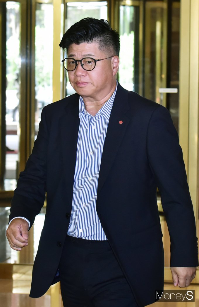 [머니S포토] 강병구 롯데글로벌로지스 대표, 2024 하반기 VCM 참석