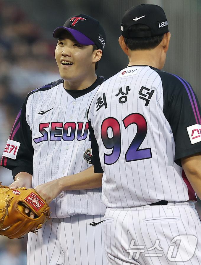 [사진] 임찬규, 두산 타선 무섭네요