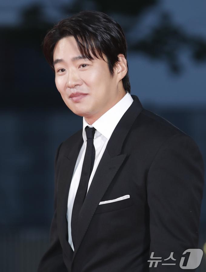 [사진] 안재홍, 근사해진 주오남