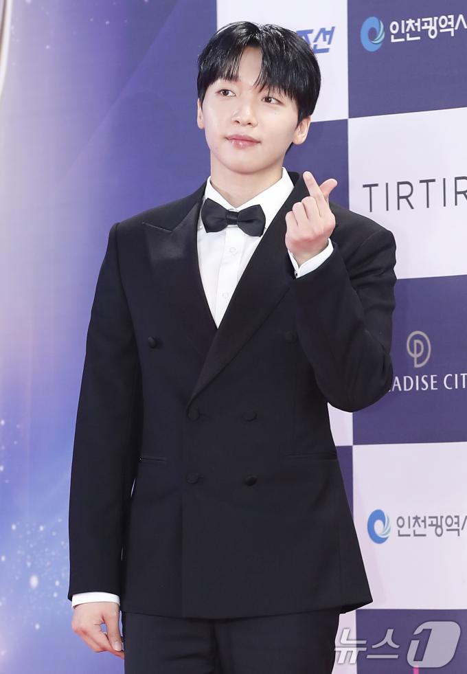 [사진] 정세운, 훈내 진동