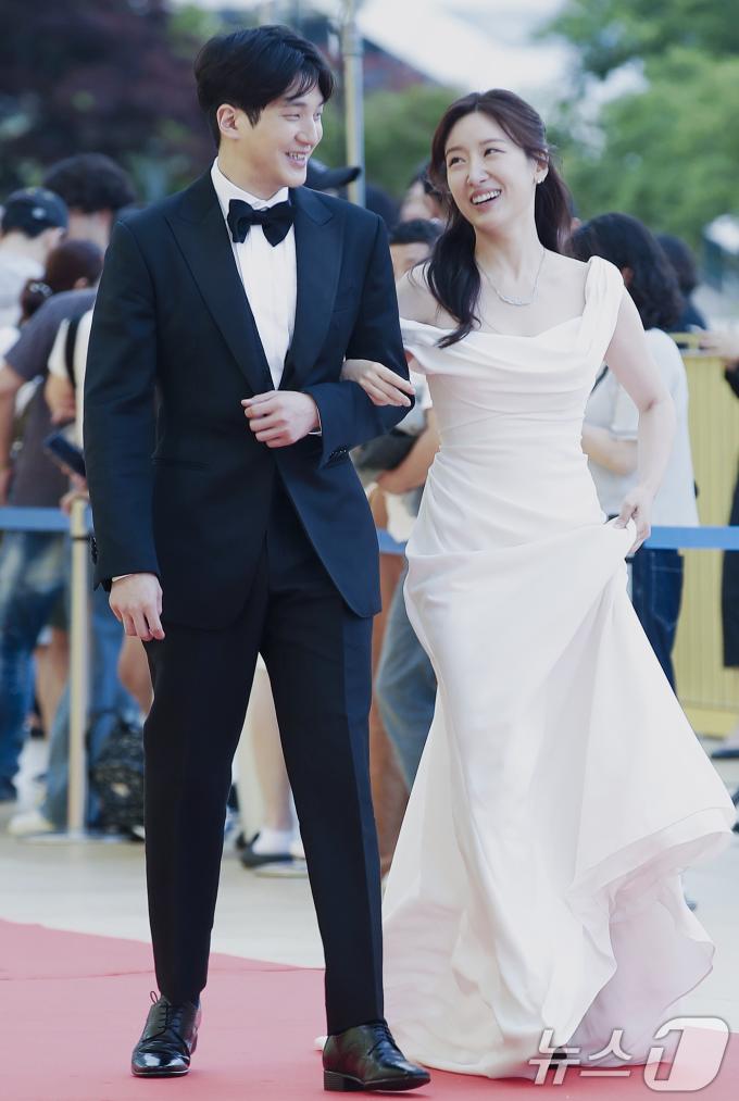 [사진] '연애남매' 현커 윤하·윤재