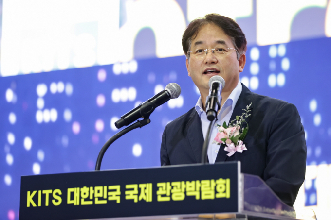'제9회 대한민국 국제 관광박람회' 개막식에서 이동환 고양특례시장이 환영사를 하고 있다. / 사진제공=고양특례시