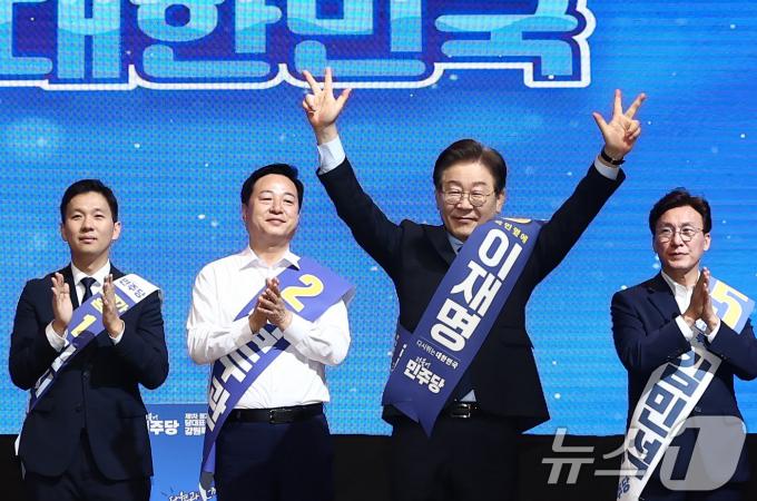 [사진] 강원 합동연설회 90% 넘는 압승 거둔 이재명 후보