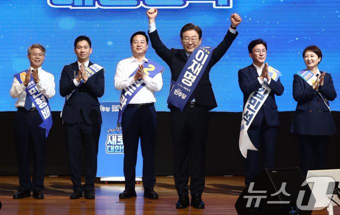 [사진] 강원서 90% 넘는 득표율 거둔 이재명