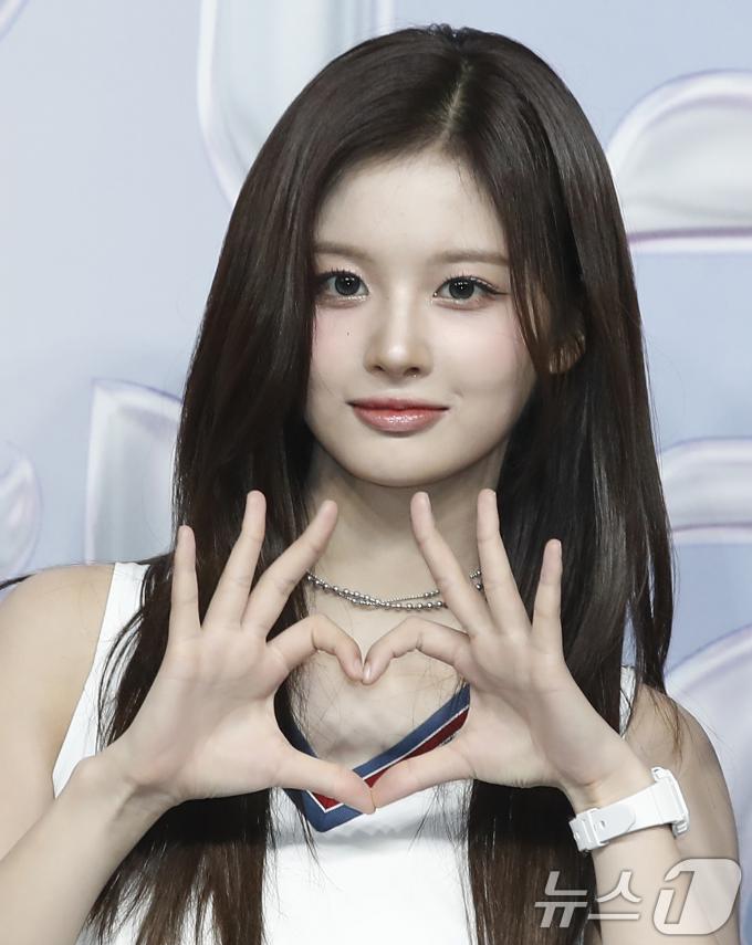 [사진] 엔믹스 설윤, 하트 요정
