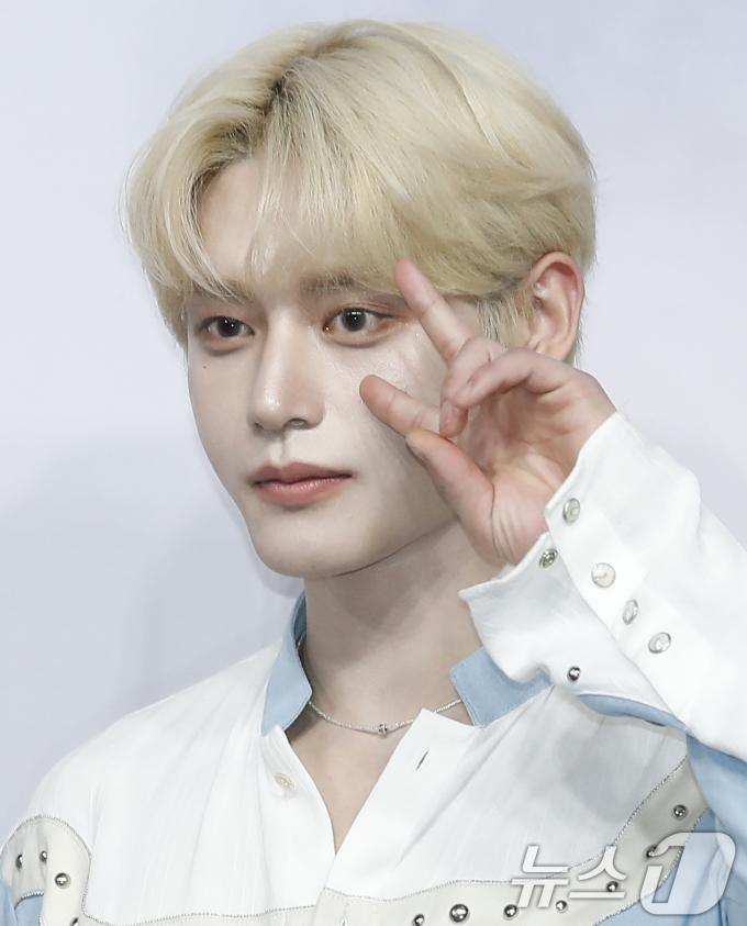 [사진] 김지웅, 금발이 너무 멋져
