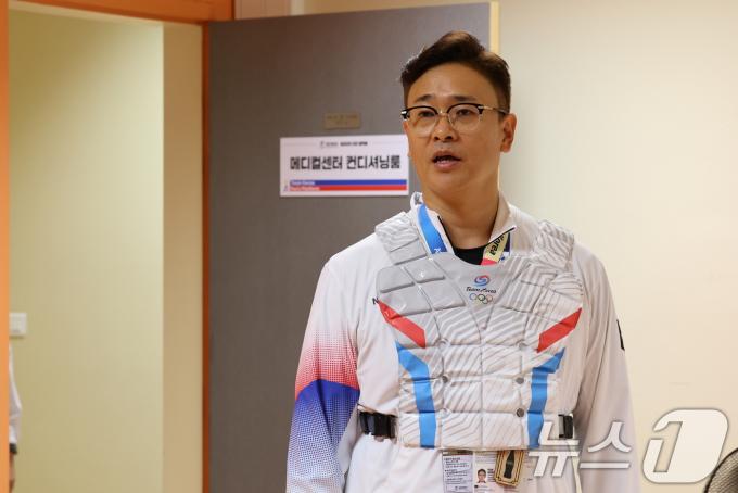 [사진] 파리올림픽 기간 선수들이 착용할 쿨링 조끼
