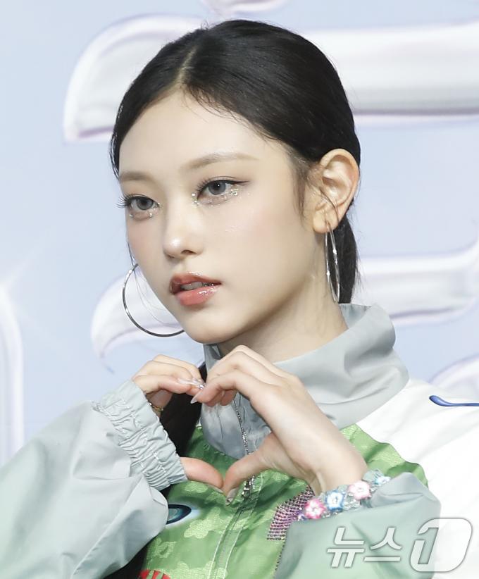 [사진] 뉴진스 해린, 너무 예쁜 고양이 소녀