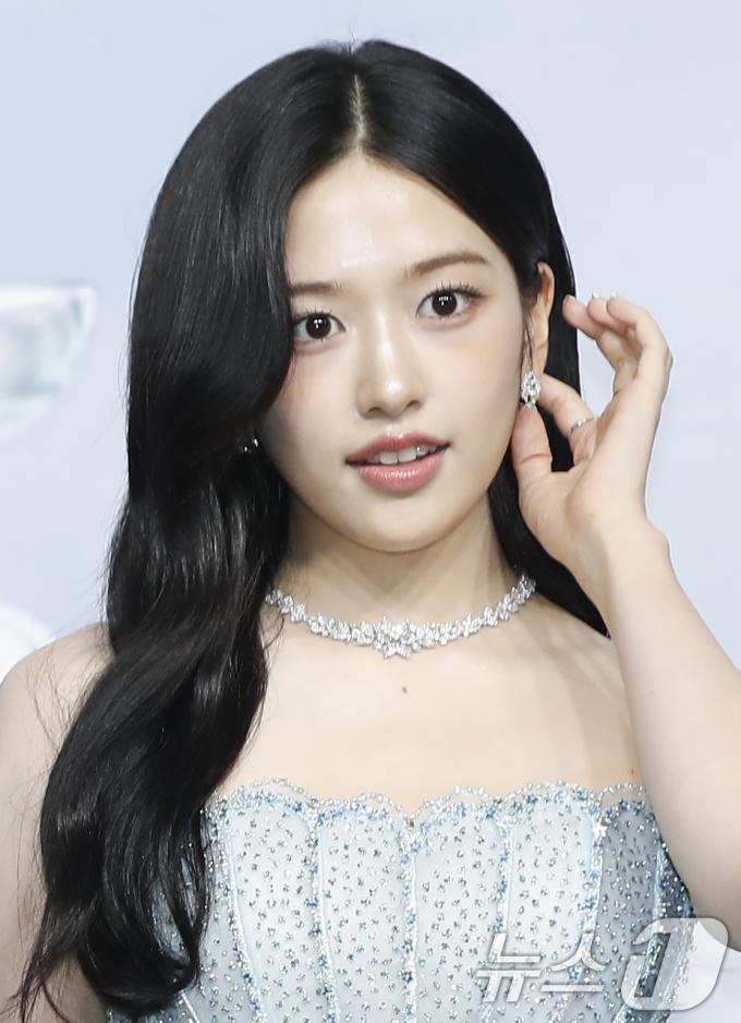 [사진] 안유진, 블링블링