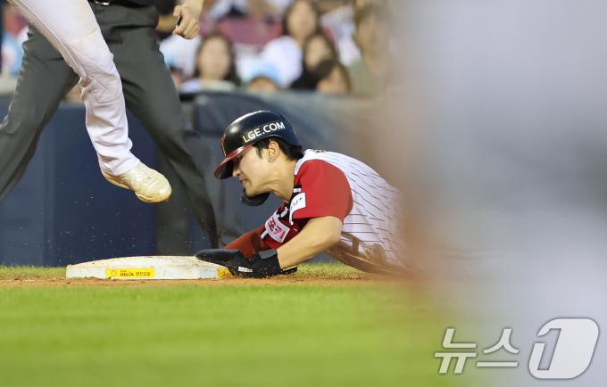 [사진] KBO 통산 400 도루 달성하는 박해민