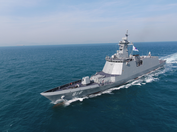 한화오션이 건조한 수상함. /사진=한화오션