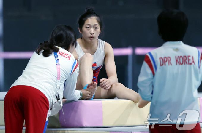 [사진] 첫 훈련에 오른발 불편함 느낀 안창옥