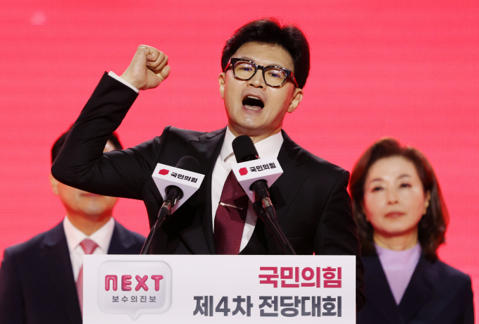 국민의힘 신임 당대표로 당선된 한동훈 후보가 당대표 수락 연설에서 이기는 정치를 하겠다는 다짐을 전했다. 사진은 한 당선자가 23일 경기 고양시 일산서구 킨텍스에서 열린 제4차 국민의힘 전당대회에서 수락 연설을 하는 모습. /사진=뉴스1(공동취재)