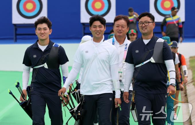 [사진] 양궁 선봉대에 선 男 양궁 대표팀
