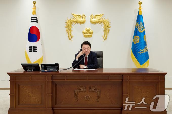 [사진] 윤석열 대통령, 체코 총리와 전화 통화